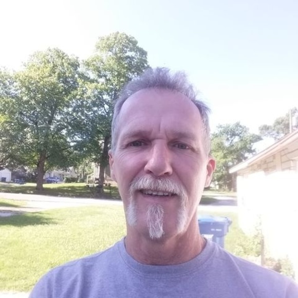 chuck_hendricks